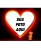 Postal coração amor em forma e um urso de pelúcia que ela havia sido prejudicado