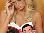 Paris Hilton lendo um