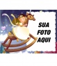 Criança moldura, cavalo de madeira.
