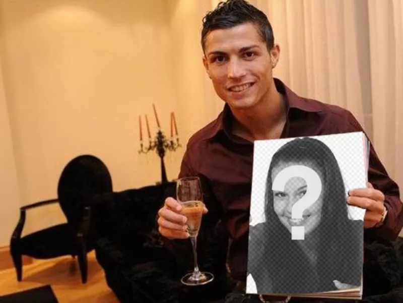 Fotomontagem com Cristiano Ronaldo segurando uma revista com sua foto na capa e uma taça de champanhe na outra..