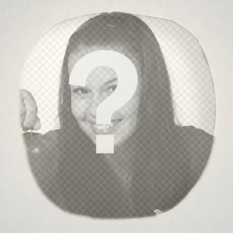Moldura redonda com papel texturizado com um buraco no centro e um filtro de papel..