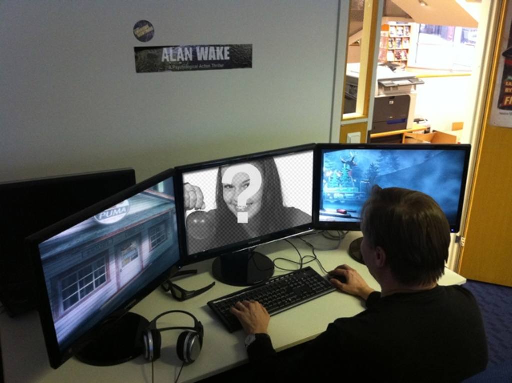 Fotomontagem com um jogador de videogame e sua foto no computador ao lado de duas..