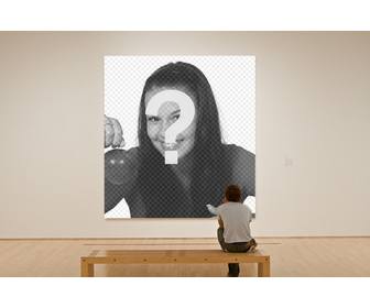 fotomontagem da pintura em um museu com efeito da foto observada um visitante solitario
