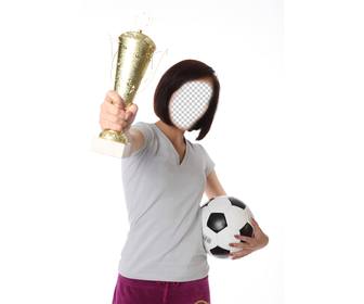 fotomontagem com um jogador futebol menina segurando um trofeu e uma bola futebol