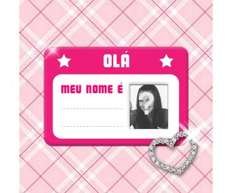 fotomontagem com um cartão-de-rosa colocar sua foto e seu nome com um coracão em um diamante e xadrez rosa