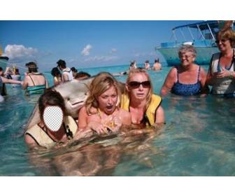 fotomontagem com stingray assustando algumas meninas mar