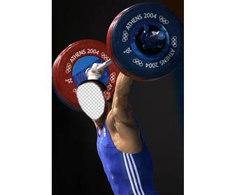 fotomontagem dar um rosto um levantador peso em um vestido azul envolvida levantamento peso durante jogos olimpicos em atenas mostrar sem esforco levantando mais 100 kg